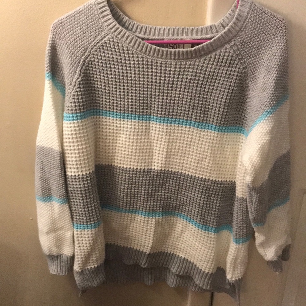 SO sweater XL
